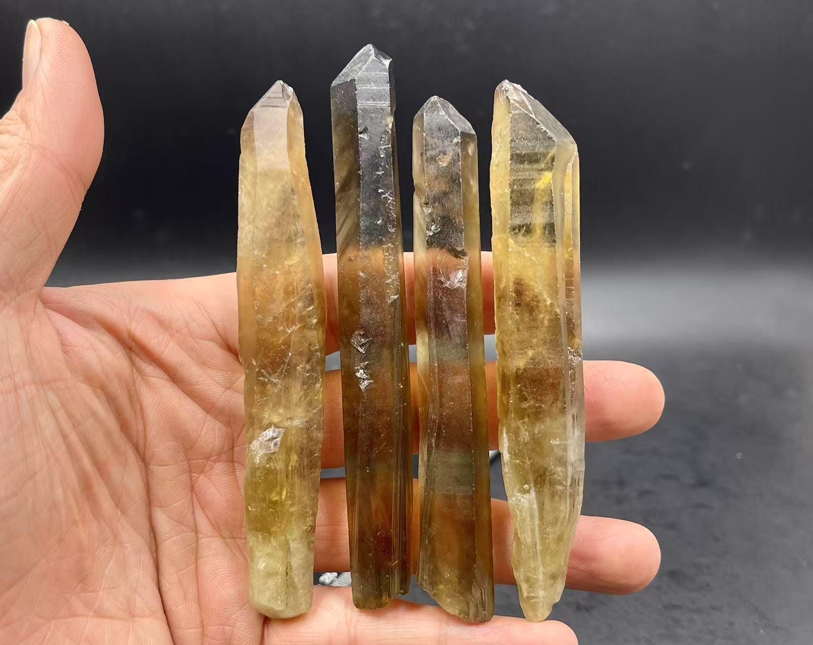 3.5"to4.5" Rare Long Smoky Quartz Point Raw Quartz Crystal Point Undrilled Smoky Rock Quartz Mystic Meditation Healing Cd 3.5"to4.5" Rare Long Smoky Quartz Point Raw Quartz Crystal Point Undrilled Smoky Rock Quartz Mystic Meditation Healing Cd