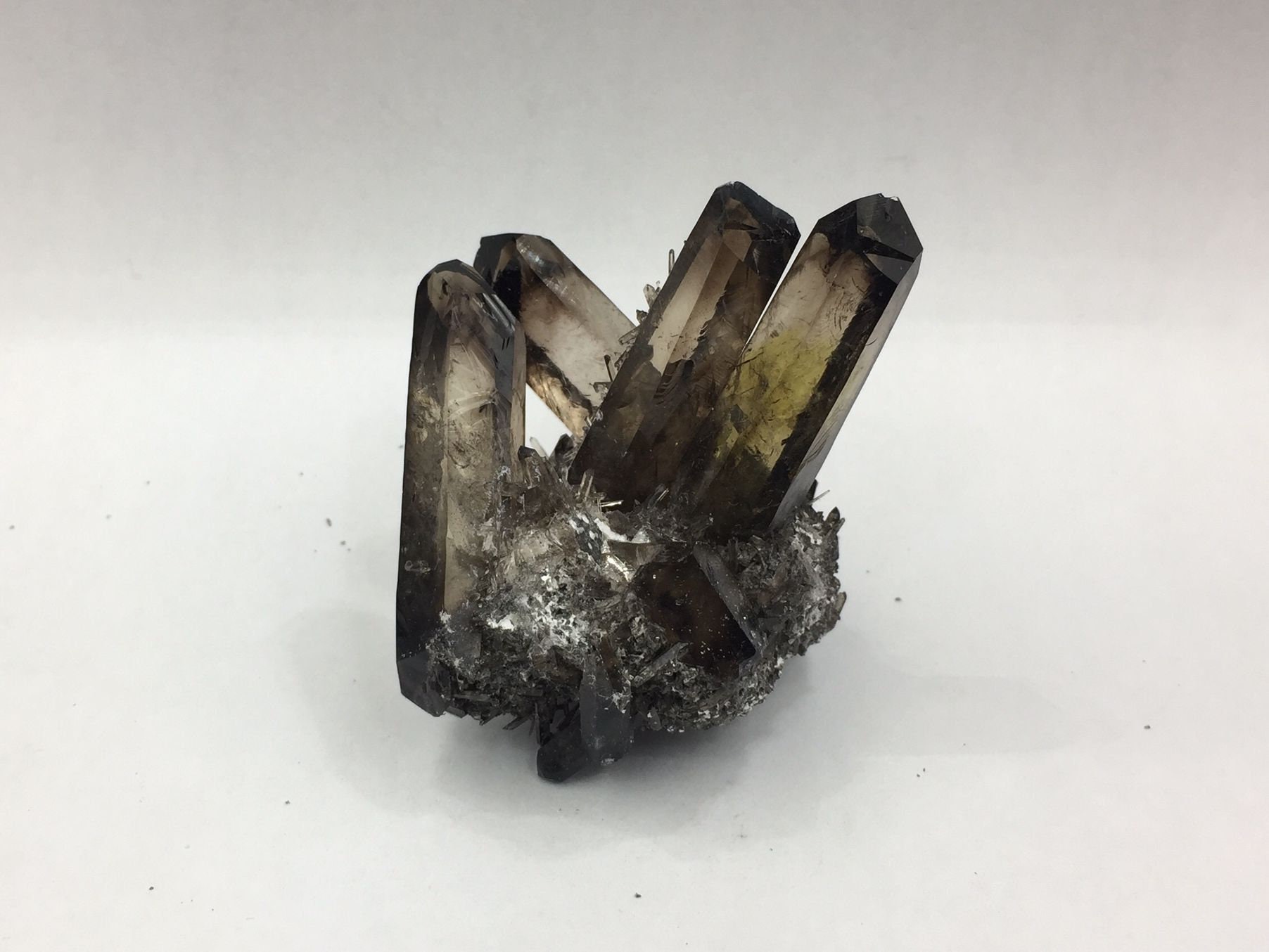 Irradiated Smoky Quartz Cluster Dark Smoky Quartz Crystal Cluster Grounding Stone Decor Mineral Specimen Healing Stone Rock Free Form Cd-s17 Irradiated Smoky Quartz Cluster Dark Smoky Quartz Crystal Cluster Grounding Stone Decor Mineral Specimen Healing Stone Rock Free Form Cd-s17