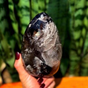 Smoky Quartz crystal free form w/ lots of rainbows - root chakra crystal - grounding & protection Smoky Quartz crystal free form w/ lots of rainbows - root chakra crystal - grounding & protection