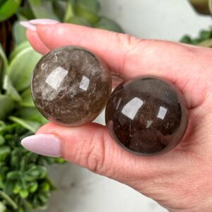 Smoky Quartz Mini Sphere | 30mm | - No. 558 (polished Brown Crystal Ball, Root Chakra, Grounding) Smoky Quartz Mini Sphere | 30mm | - No. 558 (polished Brown Crystal Ball, Root Chakra, Grounding)