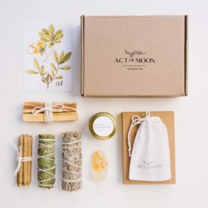 Energy Cleansing Smudging Kit: Copal Sage, Cedar, Palo Santo & Citrine