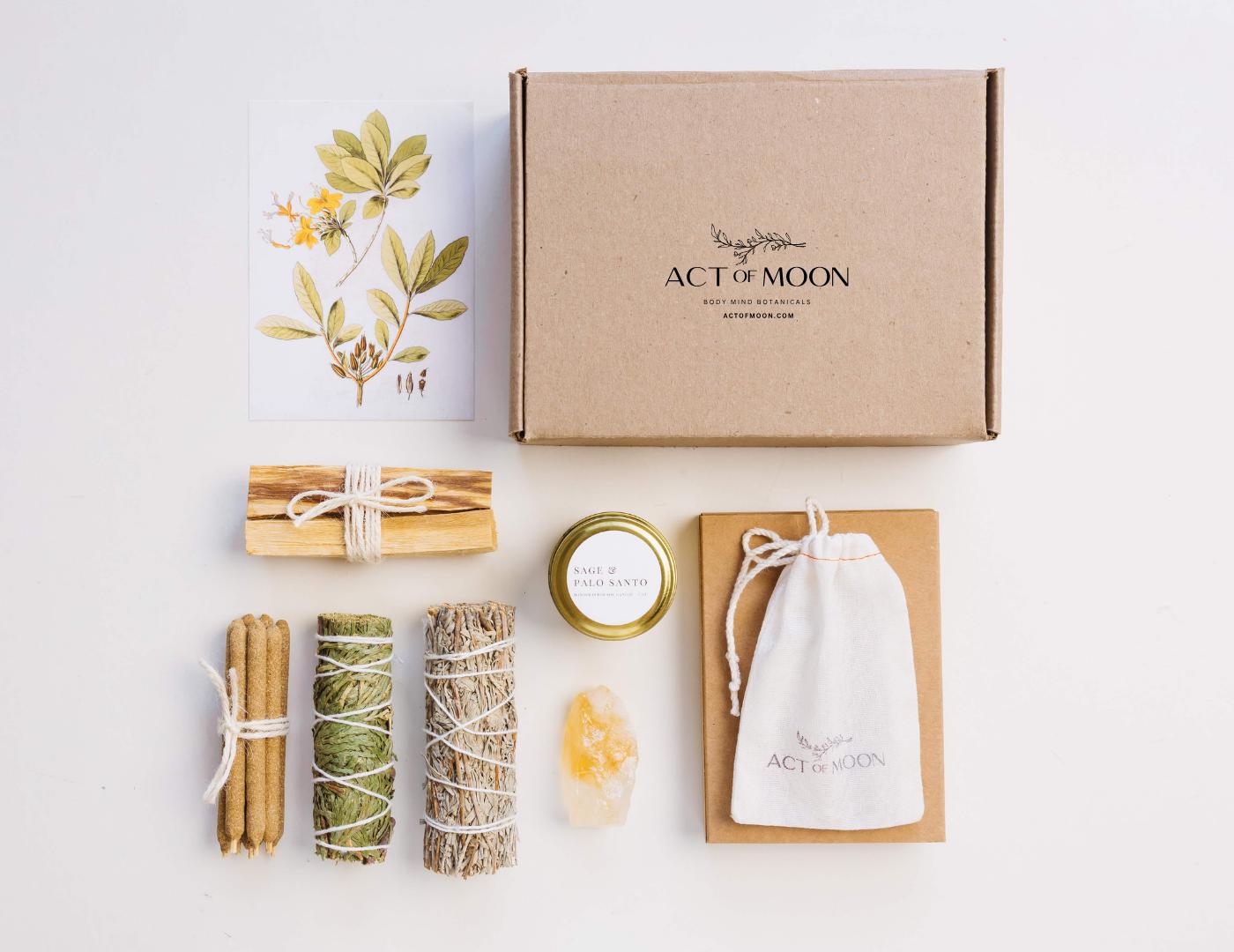Energy Cleansing Smudging Kit: Copal Sage, Cedar, Palo Santo & Citrine