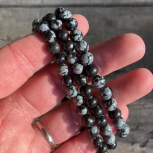 Natural Snowflake Obsidian 6mm Gemstone Beaded Jewelry Crystal Bracelet Natural Snowflake Obsidian 6mm Gemstone Beaded Jewelry Crystal Bracelet