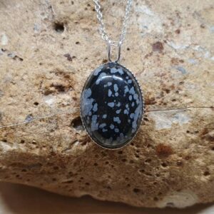 Natural Snowflake Obsidian Necklace in 925 Sterling Silver. Minimalist Monochrome Stone Pendant. Unique Virgo Birthday Gift for Her