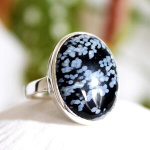 Snowflake Obsidian 925 Silver Ring: Black & Gray Oval Stone Snowflake Obsidian 925 Silver Ring: Black & Gray Oval Stone