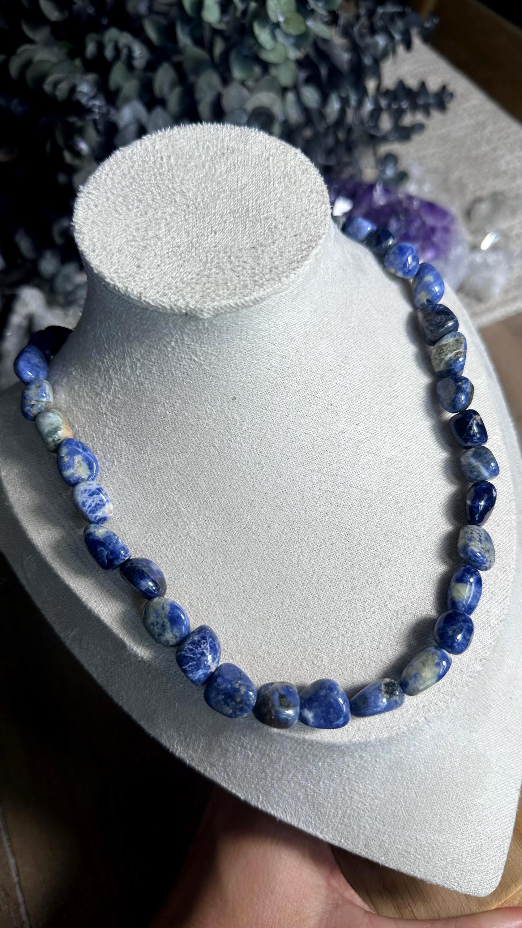 18” Beaded Sodalite Chunky Tumbled Stone Necklace 18” Beaded Sodalite Chunky Tumbled Stone Necklace