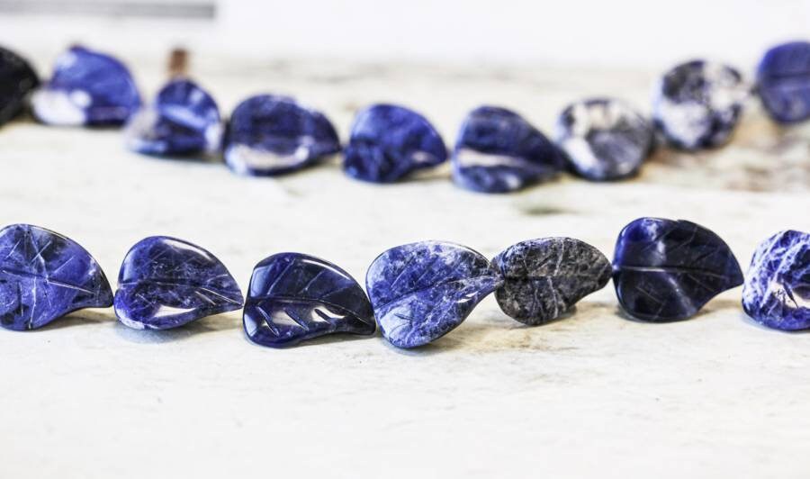 L/ Sodalite 18x23mm Leaf Beads 15.5" Strand Natural Dark Blue With White Gemstone Carved Leaf Beads For Crafts For Jewelry Making L/ Sodalite 18x23mm Leaf Beads 15.5" Strand Natural Dark Blue With White Gemstone Carved Leaf Beads For Crafts For Jewelry Making