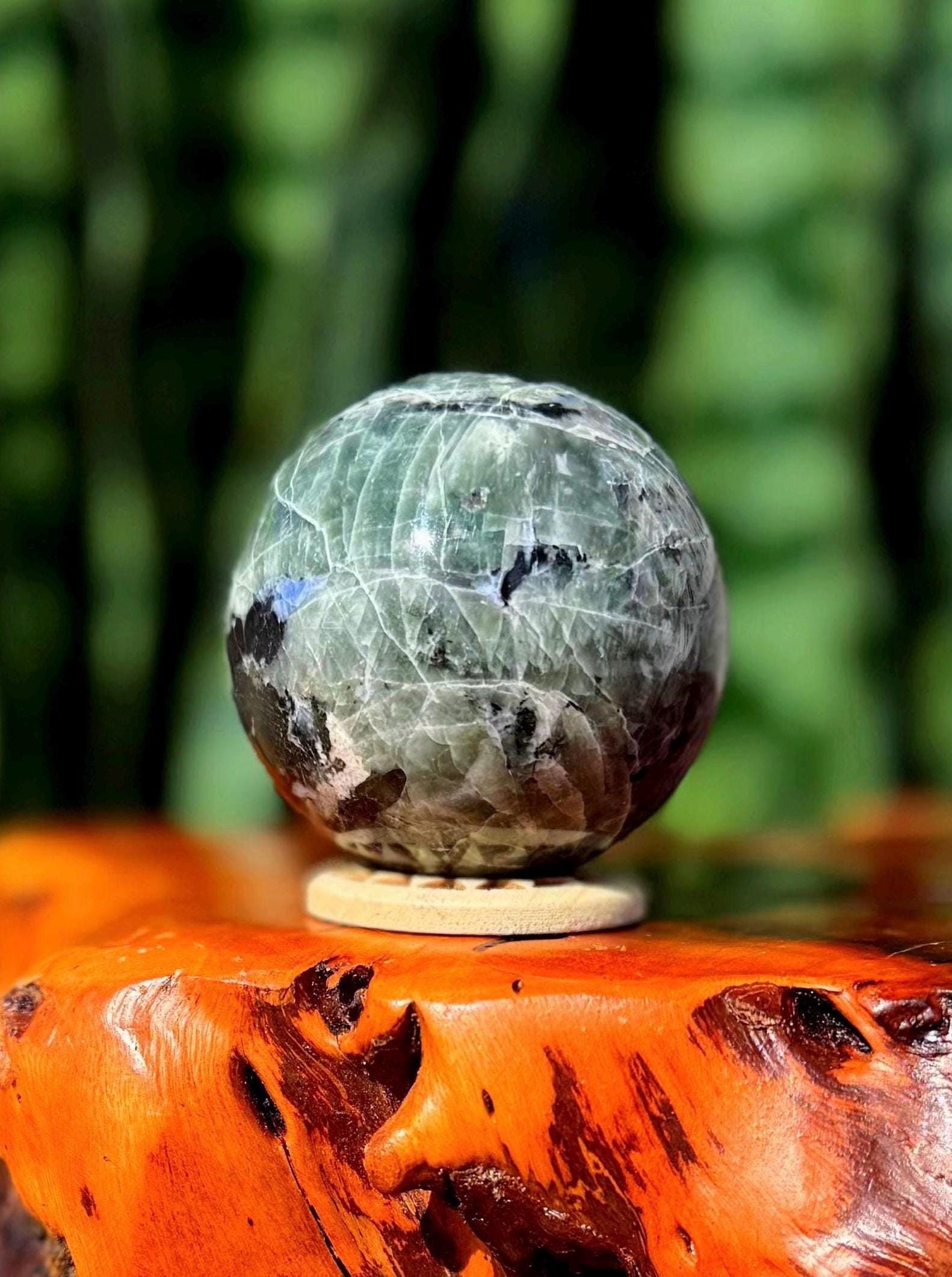 Green Sodalite Sphere W/ Stand - Uv Reactive - Aka Hackmanite - Rare Crystal Green Sodalite Sphere W/ Stand - Uv Reactive - Aka Hackmanite - Rare Crystal