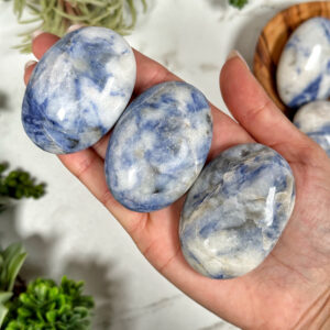 Sodalite Palmstone | S, L | - No. 140 (polished Blue Crystal Pocket Stone Palm, Throat Chakra, Peace) Sodalite Palmstone | S, L | - No. 140 (polished Blue Crystal Pocket Stone Palm, Throat Chakra, Peace)