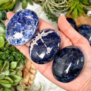 Sodalite Palmstone | S, L | - No. 186 (polished Blue Crystal Pocket Stone Palm, Throat Chakra, Peace) Sodalite Palmstone | S, L | - No. 186 (polished Blue Crystal Pocket Stone Palm, Throat Chakra, Peace)