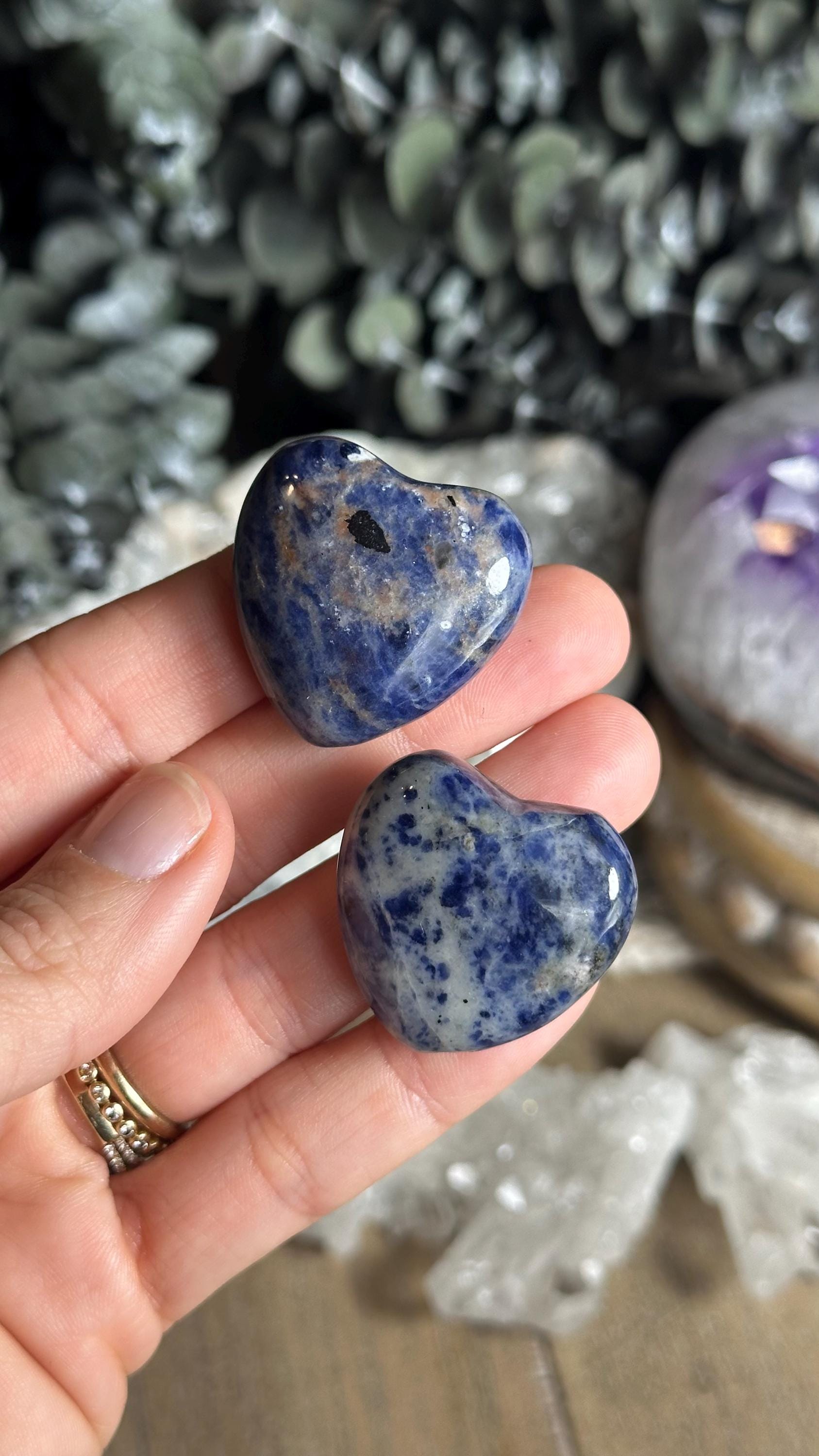 Small Sodalite Heart, Sunset Sodaite, Clearity, Truth, Intuition