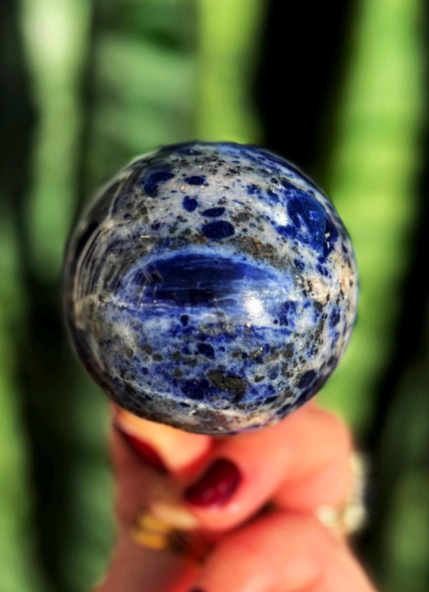 Sodalite Sphere W/ Stand - For Slowing Down The Mind - Healing Crystal Sodalite Sphere W/ Stand - For Slowing Down The Mind - Healing Crystal