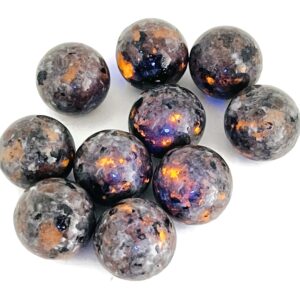 Yooperlite Sphere Stone – Fluorescent Sodalite Crystal Ball - Healing Crystal Stones – Crystal Décor – 2cm - SP1057