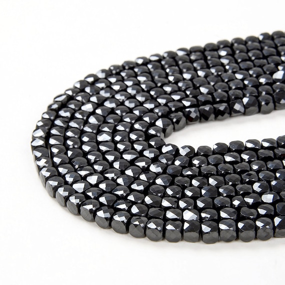4mm Black Spinal Gemstone Grade Aaa Micro Faceted Square Cube Loose Beads Bulk Lot 1,2,6,12 And 50 (p5) 4mm Black Spinal Gemstone Grade Aaa Micro Faceted Square Cube Loose Beads Bulk Lot 1,2,6,12 And 50 (p5)