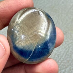 Blue Star Sapphire Cabochon: 104.5 Carat Gemstone for Jewelry (32X28X9MM)