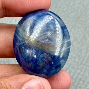 Blue Star Sapphire Cabochon: 121.5 Carat Gemstone (31X26X12MM