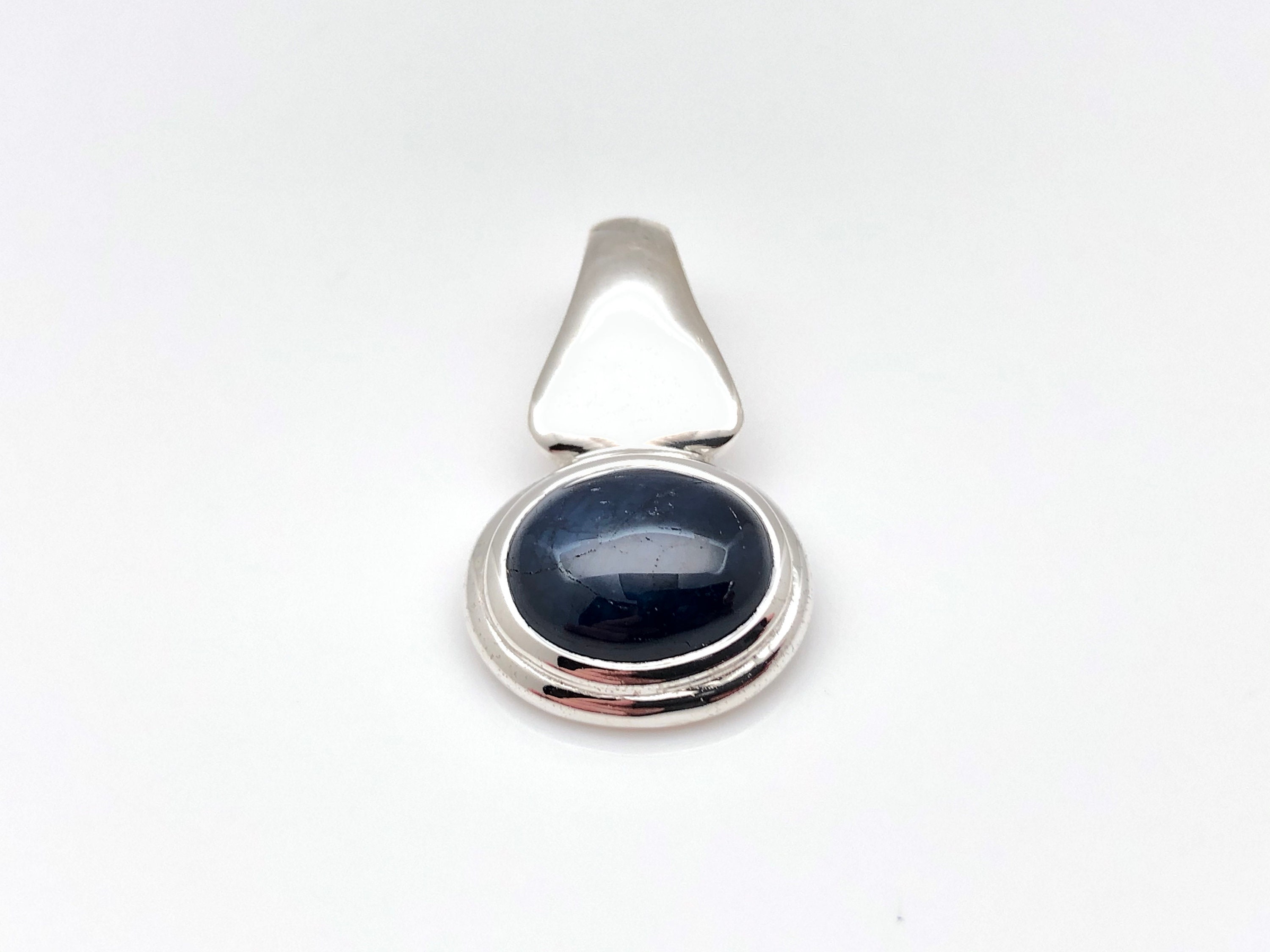 Star Sapphire Pendant - Simple Oval Setting - 925 Sterling Silver -- Sapphire Jewelry