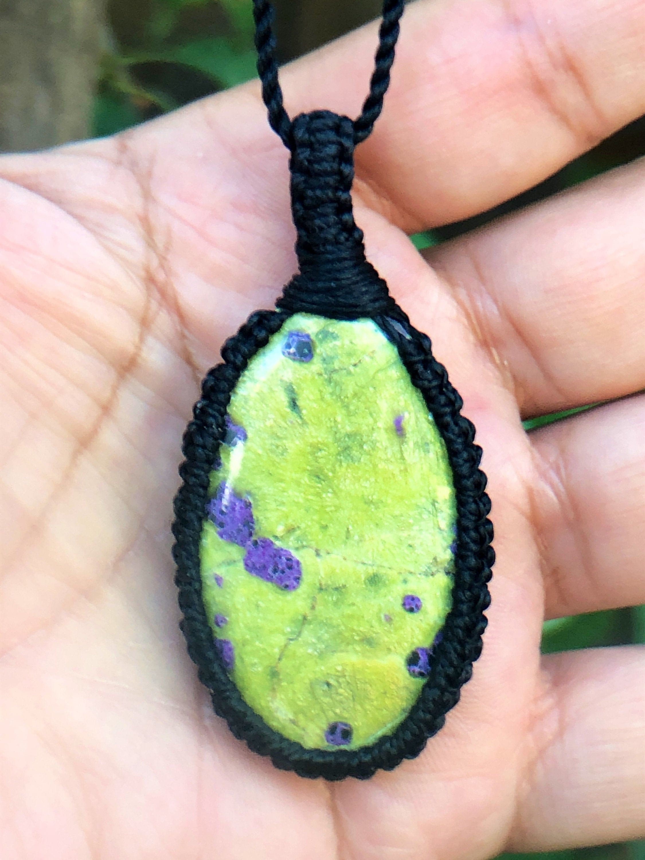 Atlantisite Pendant Necklaces For Women, Serpentine Necklace, Stichtite Pendant Men Macrame Necklace For Men, Macrame Gemstone Necklace