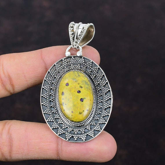 Handmade Stichtite 925 Sterling Silver Pendant: Vintage Anniversary Jewelry