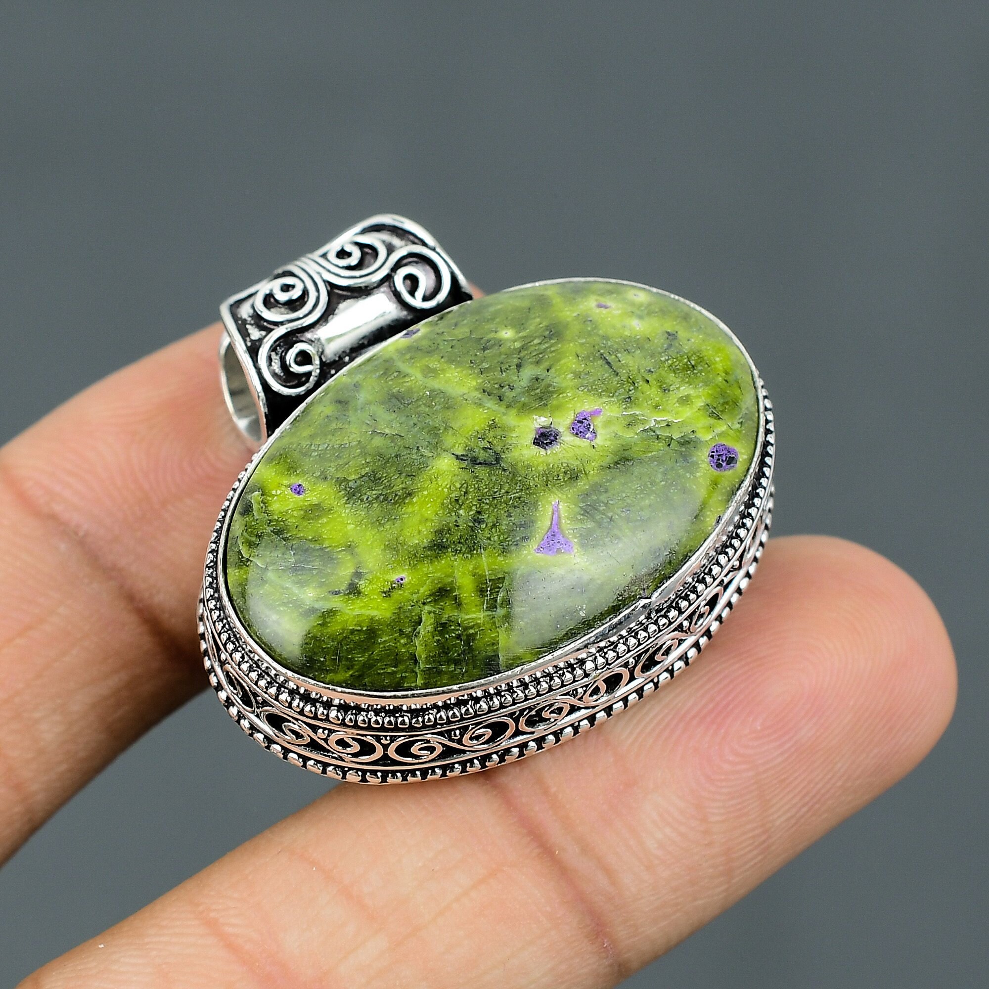 Handmade Stichtite 925 Sterling Silver Pendant: Vintage Gemstone Jewelry