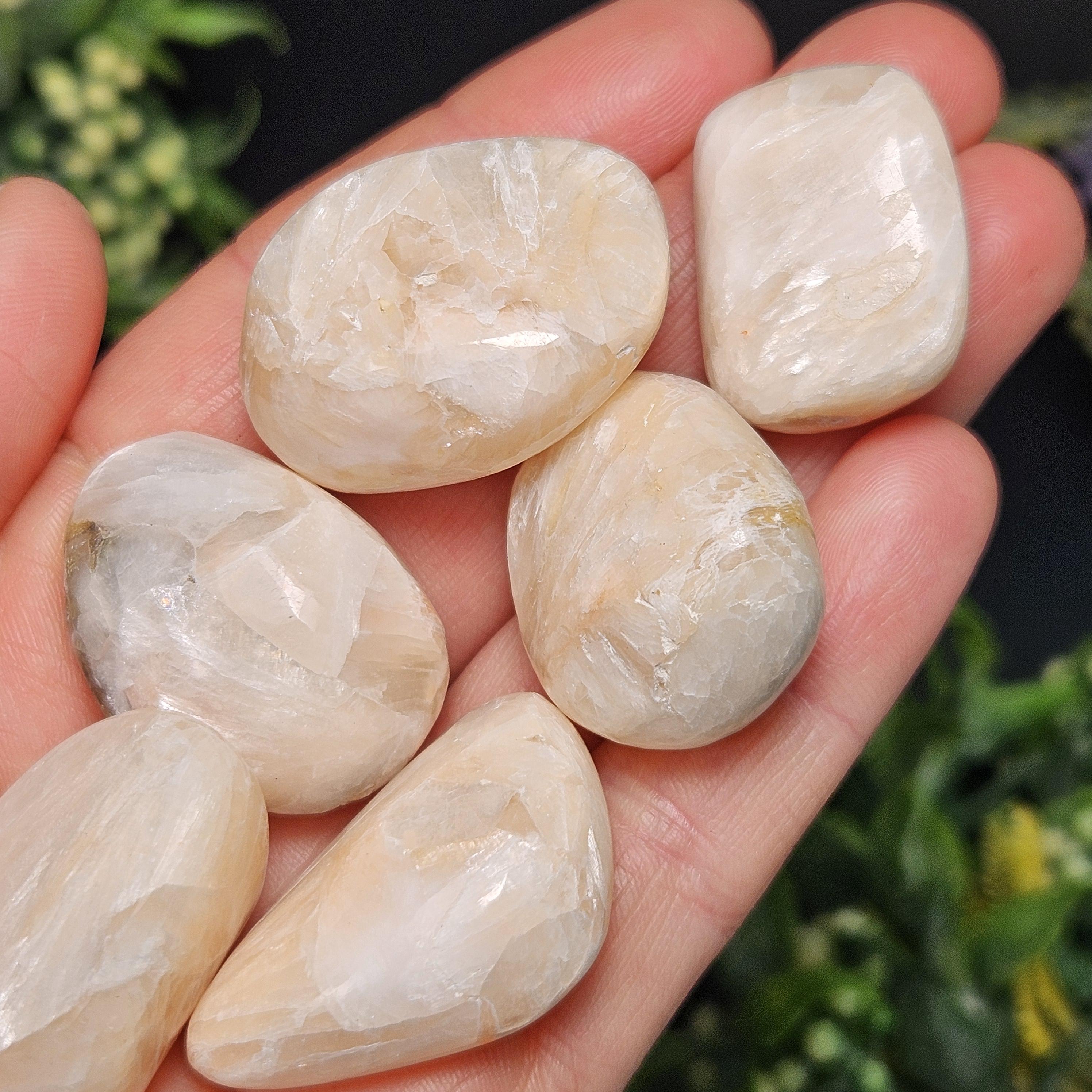 Pink Stilbite - Stilbite Palm Stone - Natural Stilbite - Polished Stilbite - Tumbled Stilbite - Stilbite Stone - Stilbite Crystal - Stilbite