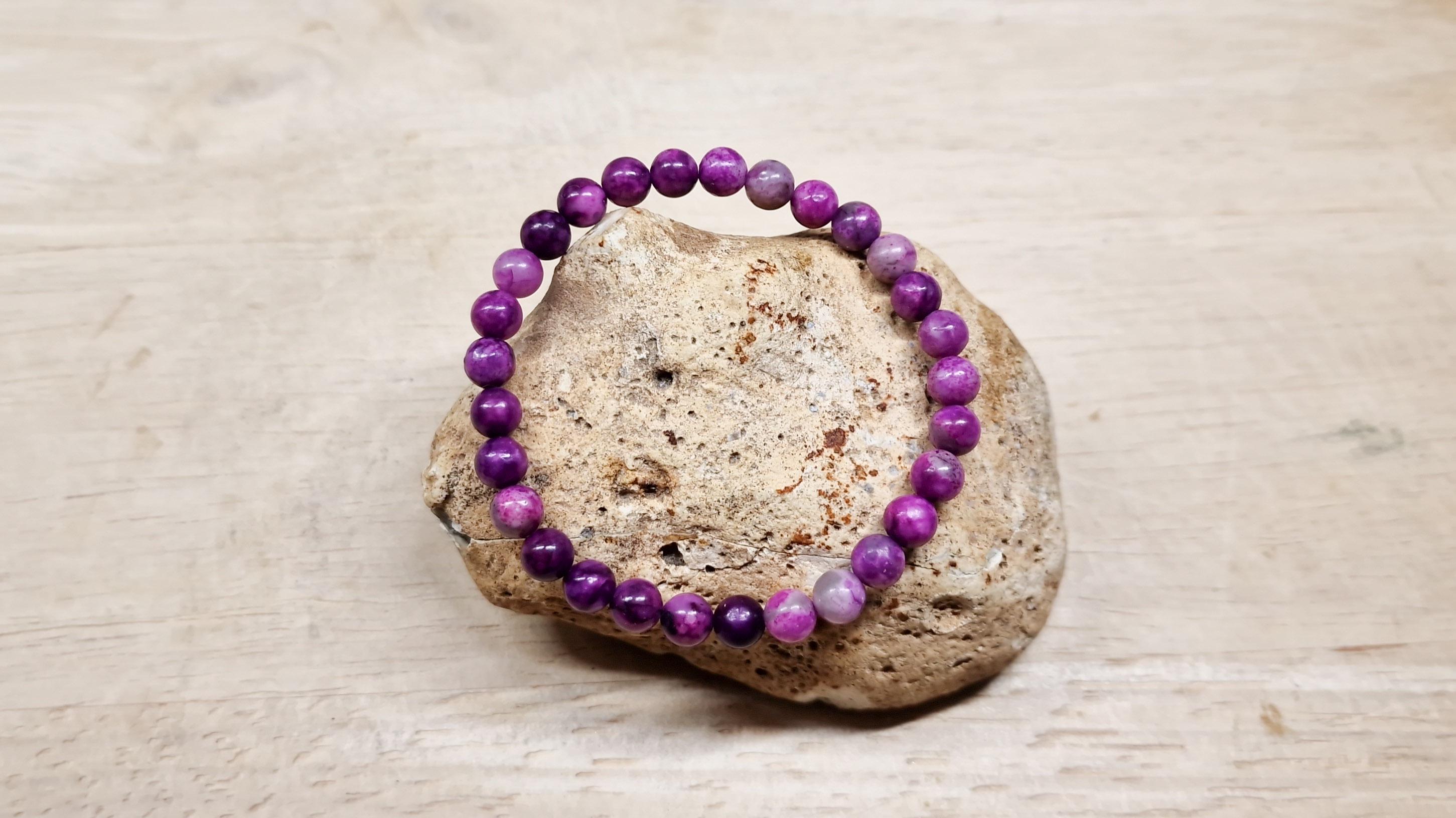 Purple Sugilite Bracelet. Elastic Stretch Bracelet. 19 Cm