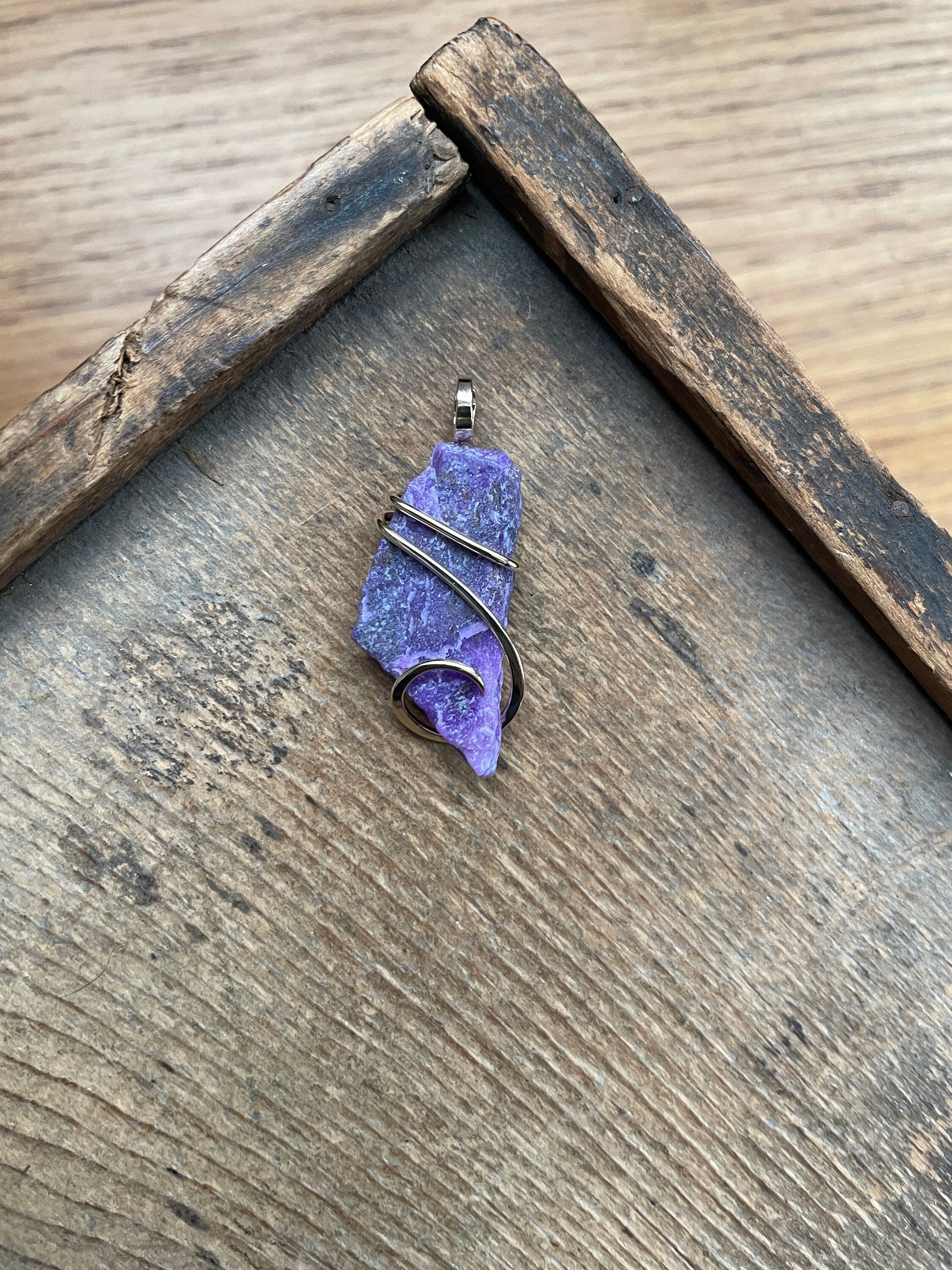 Sugilite Set In 14kt Gold Pendant Sugilite Set In 14kt Gold Pendant
