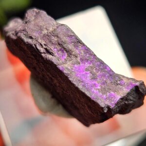 Sugilite Crystal 5.8g, Raw South African Purple Sugilite Stone