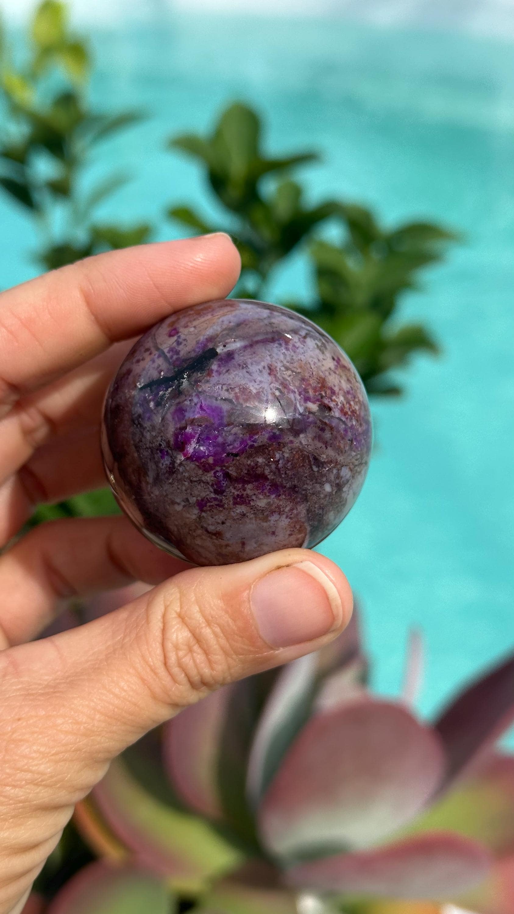 Sugilite Sphere 128g 44mm Sugilite Sphere 128g 44mm
