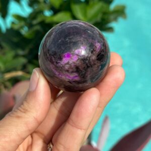 Sugilite Sphere 132g 43mm