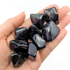 Sugilite Dark Medium Tumbled Stone (approx. 14 - 19g) #sk8017 Sugilite Dark Medium Tumbled Stone (approx. 14 - 19g) #sk8017