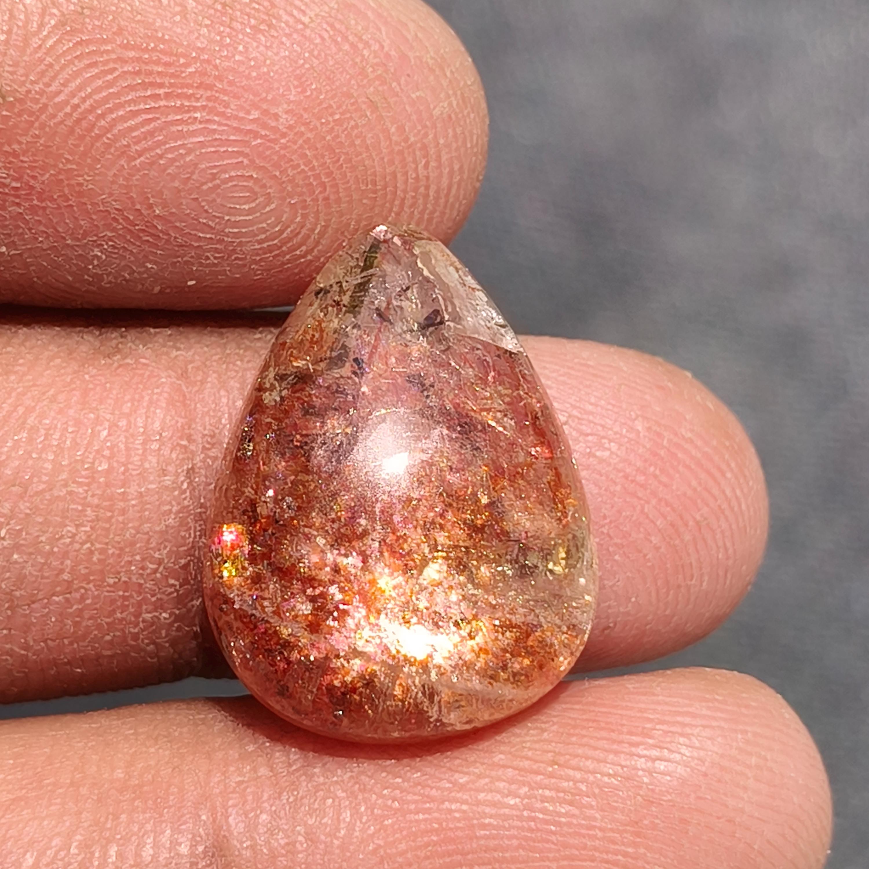 Handmade Red Sunstone Cabochon, Loose Gemstone (16cts. 20x15 Mm)