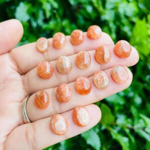 Orange Sunstone Crystal Cabochon: Glittering Gemstone (9x11mm) Orange Sunstone Crystal Cabochon: Glittering Gemstone (9x11mm)