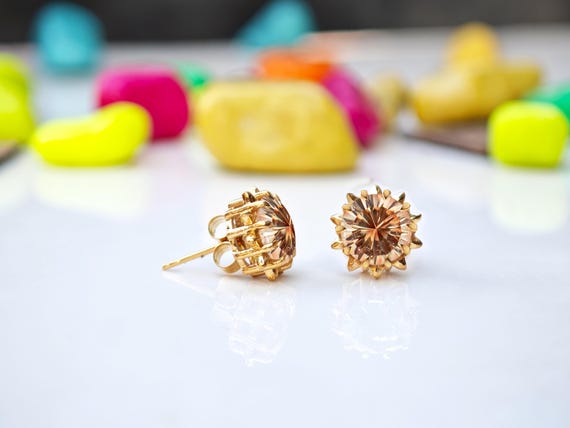 14k Gold Sunstone Stud Earrings For Women Round Cut Sunstone Gemstone Stud Minimalist Sunstone Wedding Stud Earrings Vintage Dainty Studs