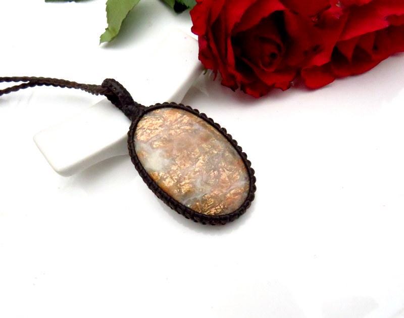 Sunstone Macrame Necklace, Sunstone Necklace, Gift Ideas For The Supernaturalist, Sunstone Meaning, Libra Crystals, Vacation Necklace