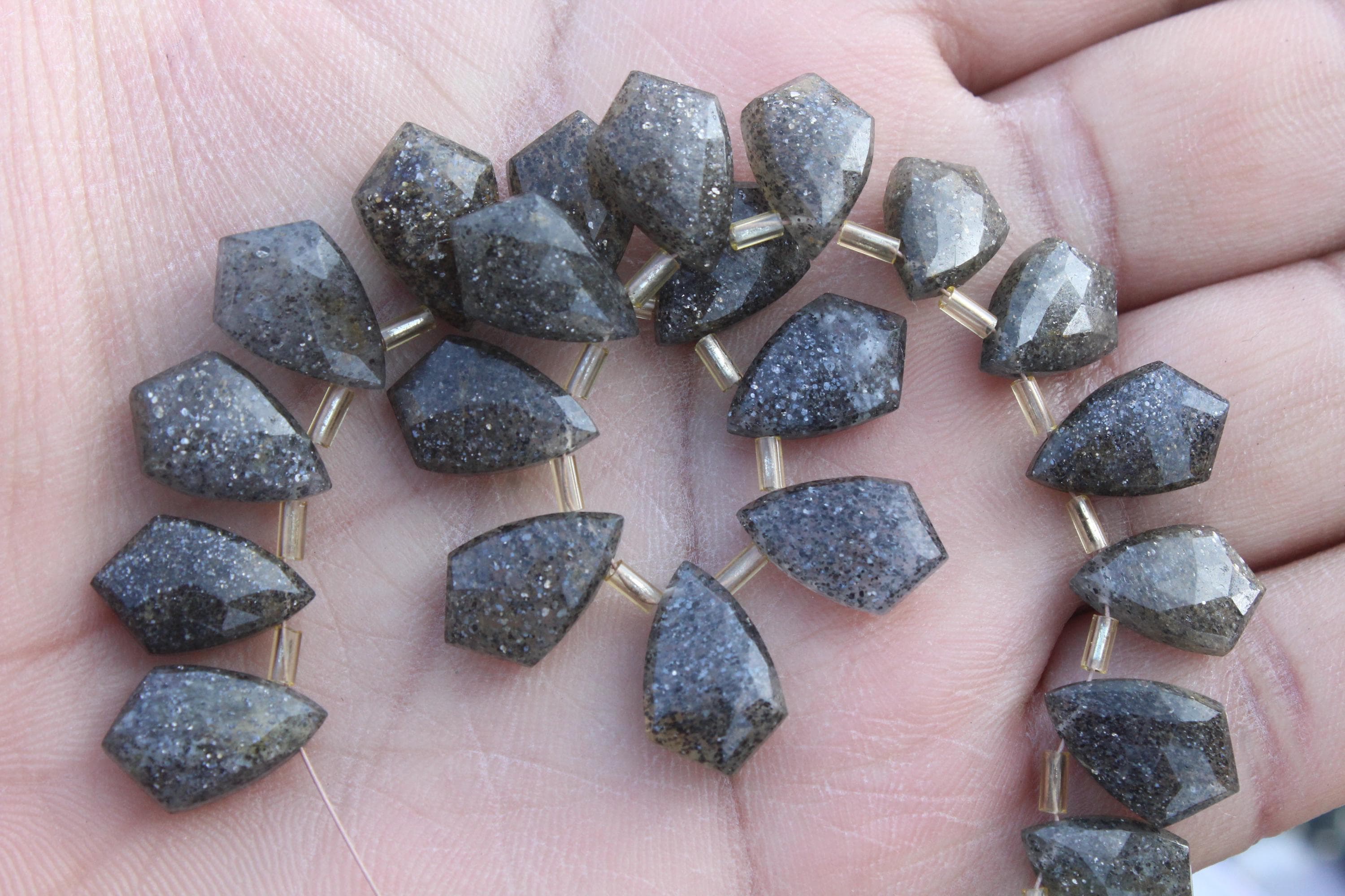 Sunstone Gemstone Faceted Briolette Beads I 10 Pieces Sparrow-shaped I Size: 10x15 Mm App. I Jewelry Making (c288)