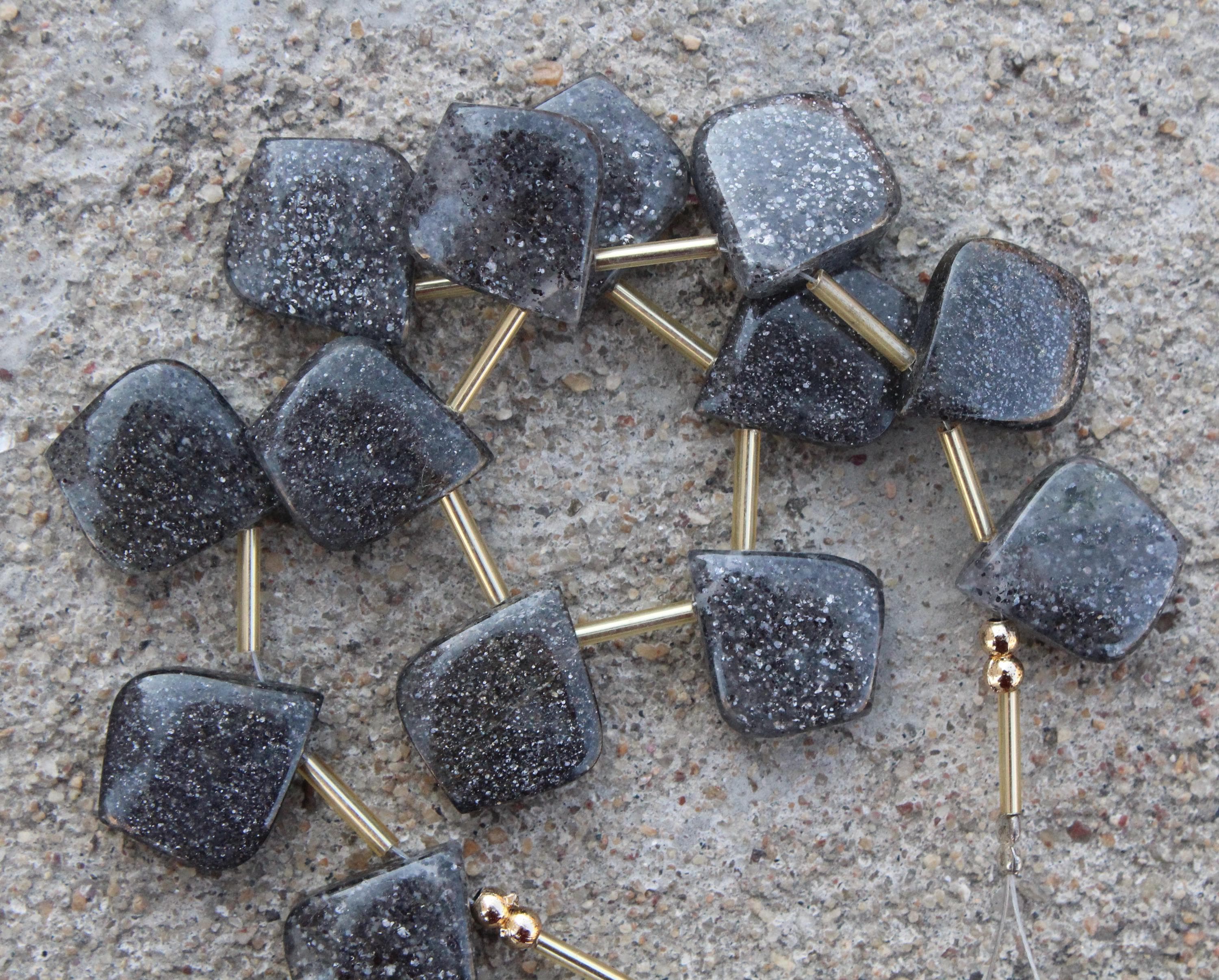 Natural Black Sunstone Gemstone Smooth Briolette Beads I 12 Pieces Leaf-shaped I Size- 16x19 Mm App. Jewelry Making [b157]