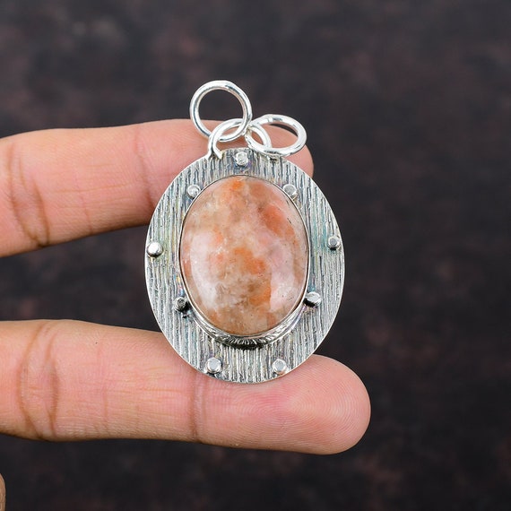 Handmade Sunstone Pendant: 925 Sterling Silver Gemstone Jewelry Handmade Sunstone Pendant: 925 Sterling Silver Gemstone Jewelry