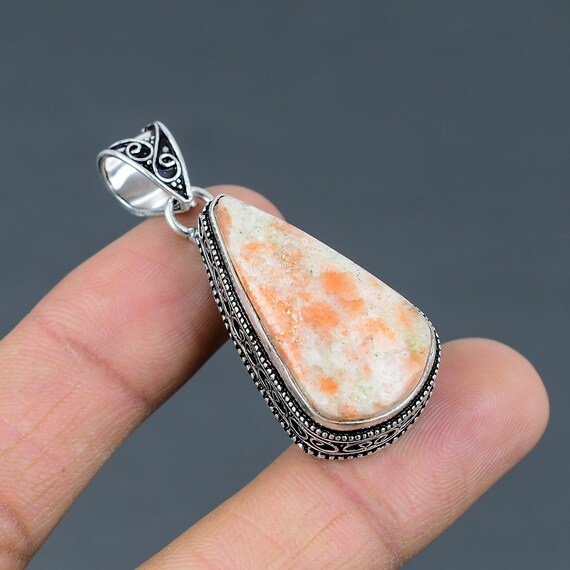 Handmade Pear Sunstone Pendant: Vintage 925 Sterling Silver Jewelry Handmade Pear Sunstone Pendant: Vintage 925 Sterling Silver Jewelry
