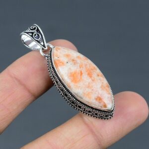 Vintage Marquise Sunstone Pendant: 925 Sterling Silver Gemstone Vintage Marquise Sunstone Pendant: 925 Sterling Silver Gemstone