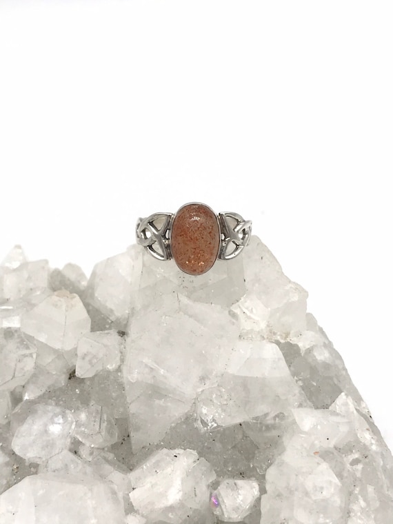 Beautiful Sunstone Ring, Size 8 Beautiful Sunstone Ring, Size 8