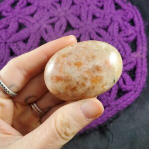 Sunstone Palmstone Gallet Crystal Stones Crystals Palm Sun Stone Shimmer Schiller Orange Solar Plexus Sacral Sunny Chakra
