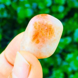 Tumbled Orange Sunstone Crystal: Polished Gemstone (13-20mm)