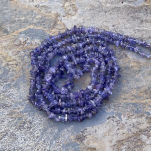 Tanzanite Chip Beads, 3 To 3.5mm, 34 Inch Strand Tanzanite Chip Beads, 3 To 3.5mm, 34 Inch Strand