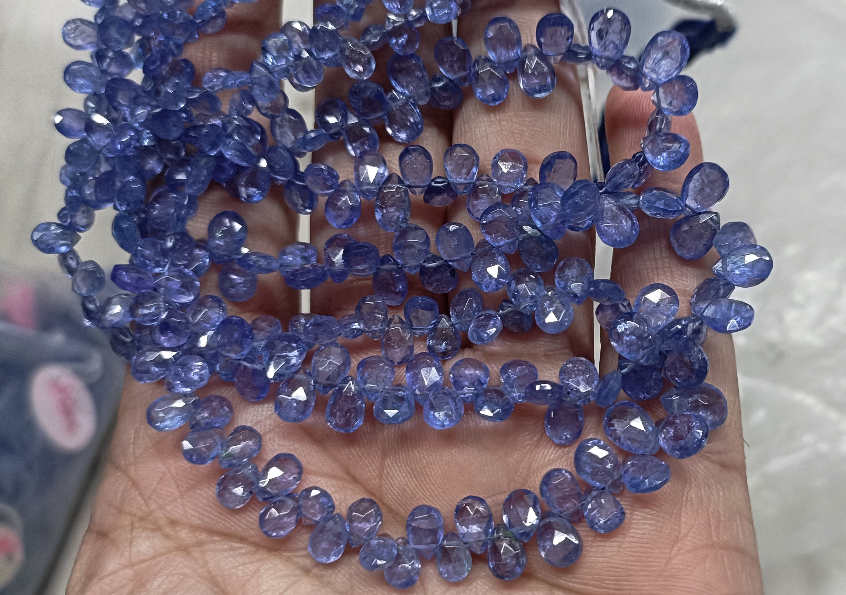12 Pcs, Natural Tanzanite Pear Pear Shape Briolettes, Size 6-8mm