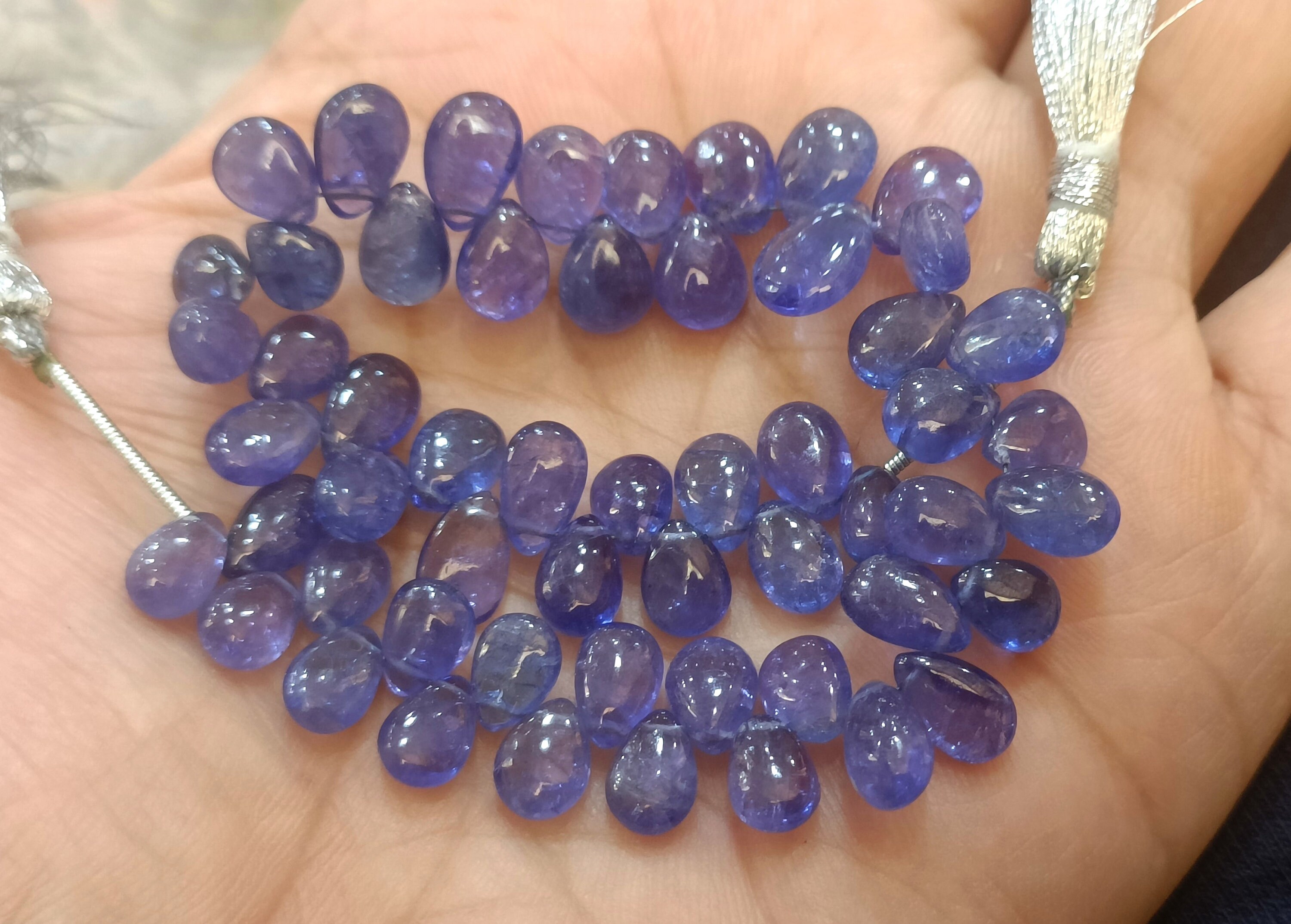 7 Inches Strand,finest Quality,natural Tanzanite Smooth Pear Shaped Briolettes,size 8-10mm 7 Inches Strand,finest Quality,natural Tanzanite Smooth Pear Shaped Briolettes,size 8-10mm