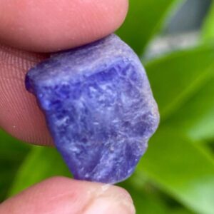 Raw Blue Tanzanite Gemstone: 26 Ct Crystal For Jewelry (15x13x12 Mm) Raw Blue Tanzanite Gemstone: 26 Ct Crystal For Jewelry (15x13x12 Mm)