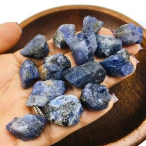 Raw Tanzanite Crystal: Light Blue Rough Gemstone (15-20mm) Raw Tanzanite Crystal: Light Blue Rough Gemstone (15-20mm)