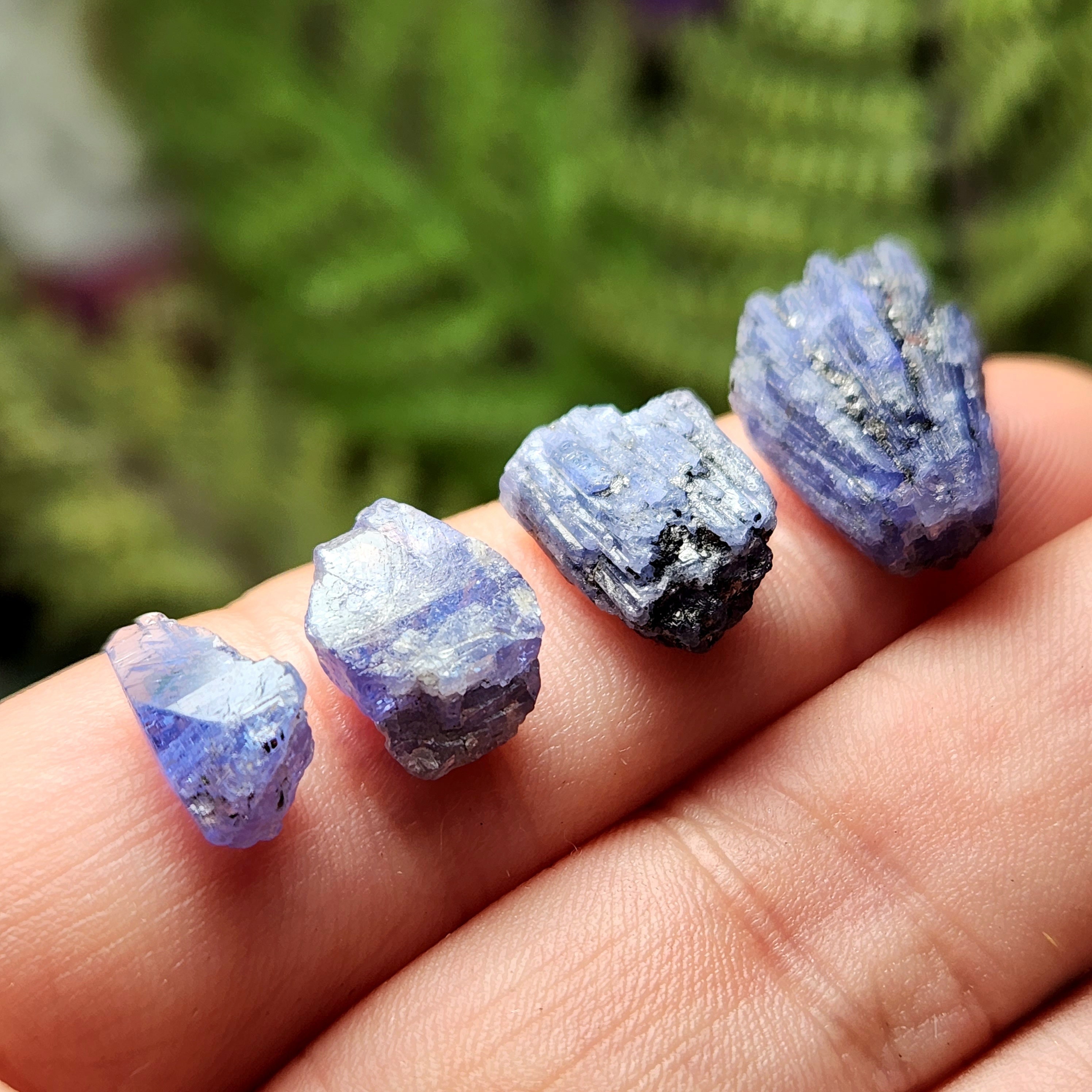 Raw Tanzanite Crystal, Natural Purple Tanzanite Specimen Raw Tanzanite Crystal, Natural Purple Tanzanite Specimen