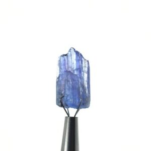 Raw Tanzanite Crystal, Zoisite Specimen (16.35ct, 20.5mm Length) Raw Tanzanite Crystal, Zoisite Specimen (16.35ct, 20.5mm Length)